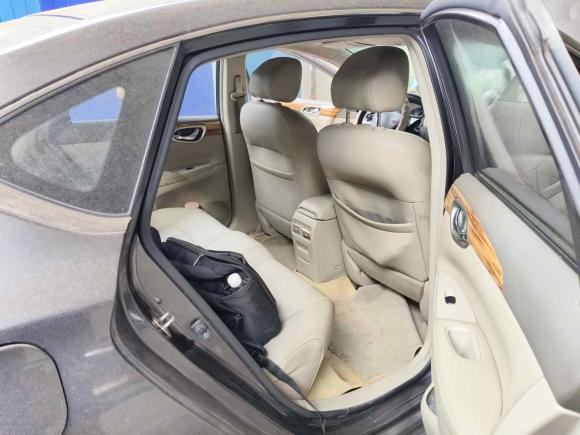 [武汉·鄂A] 二手日产轩逸2014款 1.6XV CVT尊享版