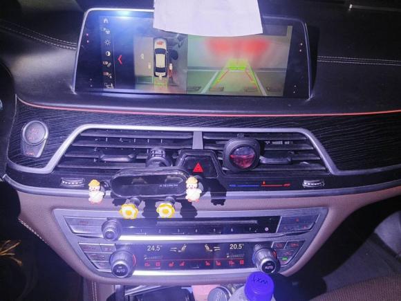 [成都·川H] 二手宝马宝马7系2018款 730Li 尊享型 M运动套装