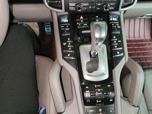 [芜湖·皖B] 二手保时捷Cayenne2011款 Cayenne S 4.8L