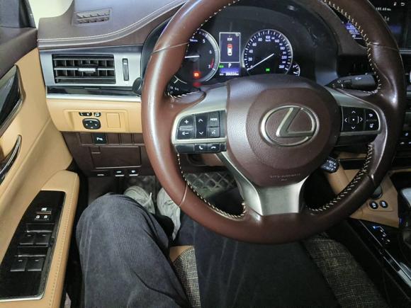 [成都·川A] 二手雷克萨斯雷克萨斯ES2015款 200 精英版