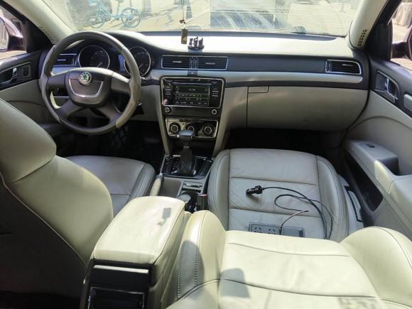 [上海·沪C] 二手斯柯达昊锐2009款 1.8TSI 自动优雅版