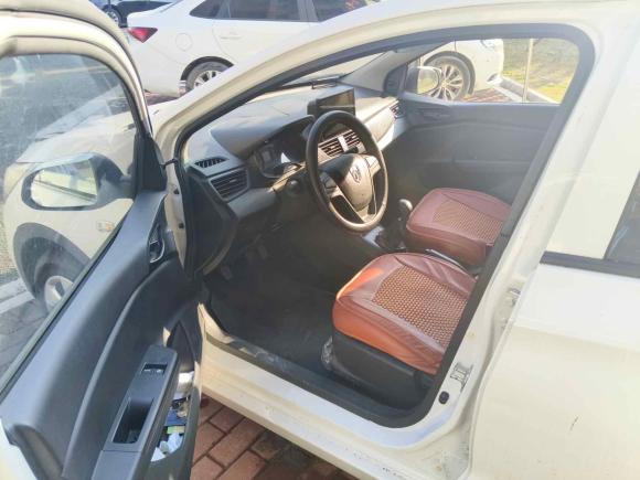 [上海·沪C] 二手宝骏宝骏3102016款 1.2L 手动超值型