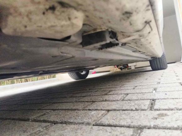 [苏州·苏E] 二手奔驰奔驰C级2017款 改款 C 200 L 运动版