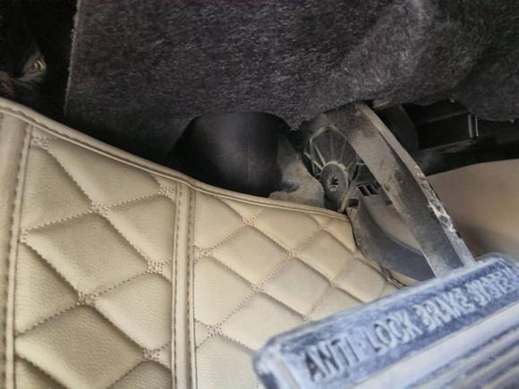 [济南·鲁A] 二手别克别克GL82014款 2.4L 经典版