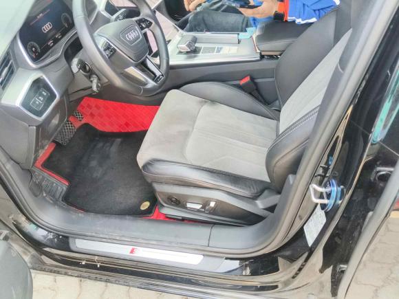[青岛·鲁U] 二手奥迪奥迪A6L2023款 40 TFSI 豪华动感型