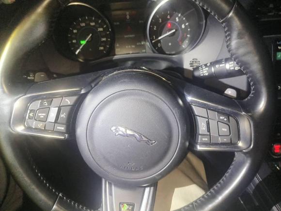 [深圳·粤B] 二手捷豹捷豹F-PACE2016款 3.0 SC 四驱R-Sport运动版