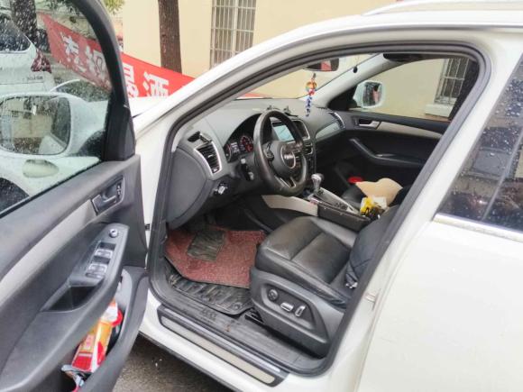 [上海·鲁B] 二手奥迪奥迪Q52015款 40 TFSI 进取型