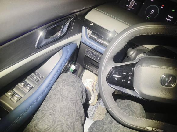 [杭州·浙A] 二手长安长安UNI-K 智电iDD2022款 蓝鲸iDD 130km 1.5T 尊贵型