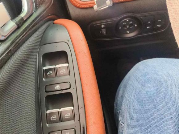 [杭州·浙A] 二手奇瑞瑞虎72016款 2.0L CVT耀臻版