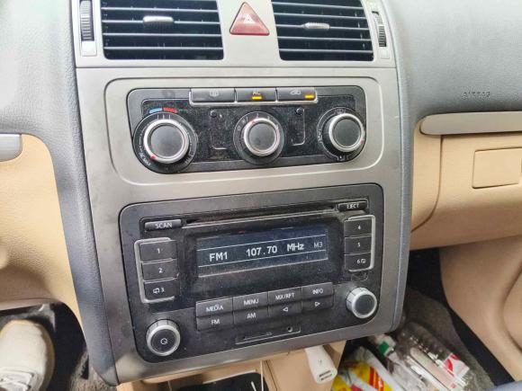 [苏州·苏U] 二手大众途安2011款 1.4T DSG智雅版5座