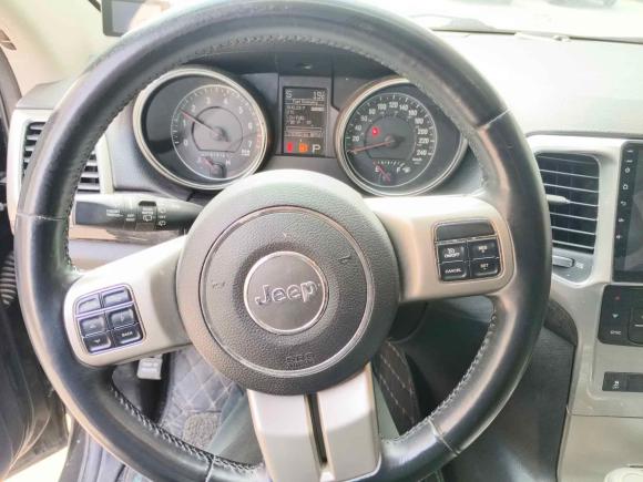 [青岛·鲁U] 二手Jeep大切诺基2011款 3.6L 舒适版