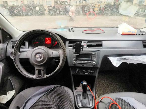 [南京·苏A] 二手大众桑塔纳2013款 1.6L 自动风尚版