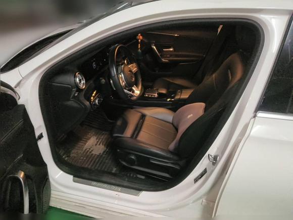 [芜湖·皖B] 二手奔驰奔驰A级2022款 改款 A 200 L 运动轿车时尚型