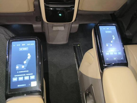 [青岛·京A] 二手腾势腾势D92022款 DM-i 970 四驱旗舰型