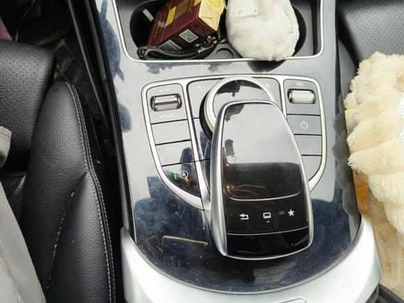 [广州·桂N] 二手奔驰奔驰C级2016款 C 200 运动版