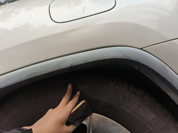 [深圳·粤B] 二手Jeep大切诺基2011款 3.6L 豪华导航版