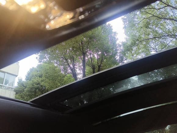 [上海·沪J] 二手奔驰奔驰A级2020款 A 180 L 运动轿车