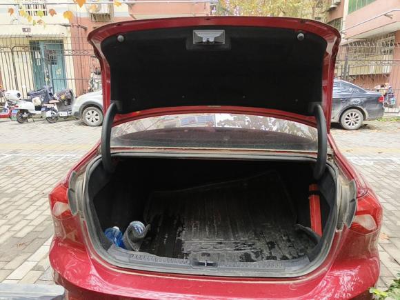 [西安·陕A] 二手福特福克斯2020款 三厢 1.5L 自动锋跃型