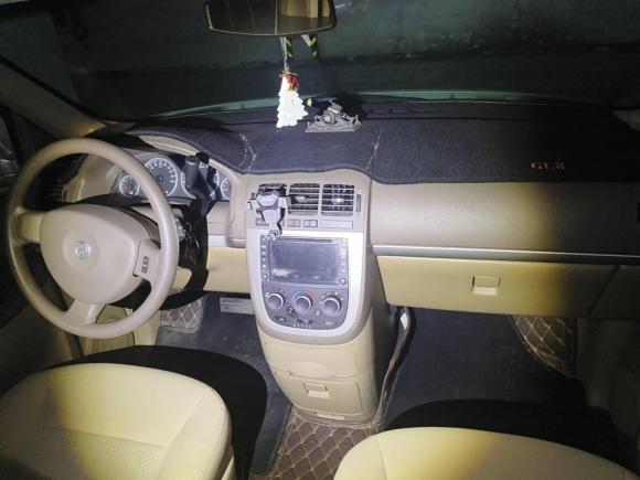 [南通·苏F] 二手别克别克GL82014款 2.4L 经典版