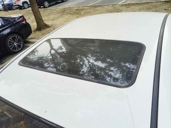 [无锡·冀R] 二手别克凯越2015款 1.5L 手动经典型