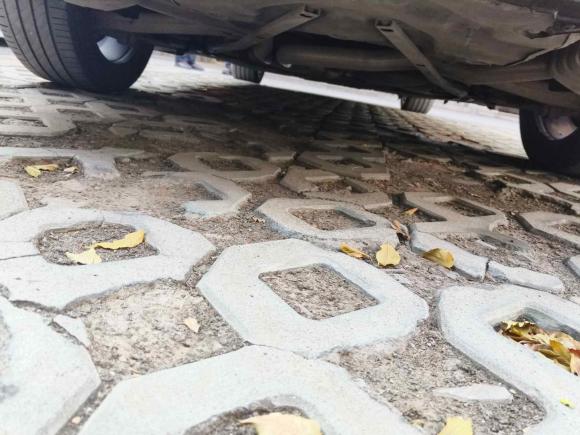 [南京·沪B] 二手奥迪奥迪A6L2014款 35 FSI 豪华型