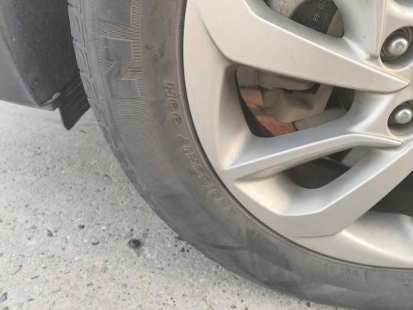 [南通·苏F] 二手现代途胜2015款 1.6T 双离合两驱智能型