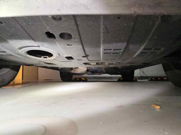 [上海·苏A] 二手现代胜达2013款 2.4L 自动两驱智能型