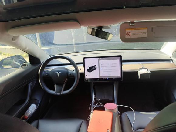 [上海·沪A] 二手特斯拉Model 32019款 标准续航后驱升级版