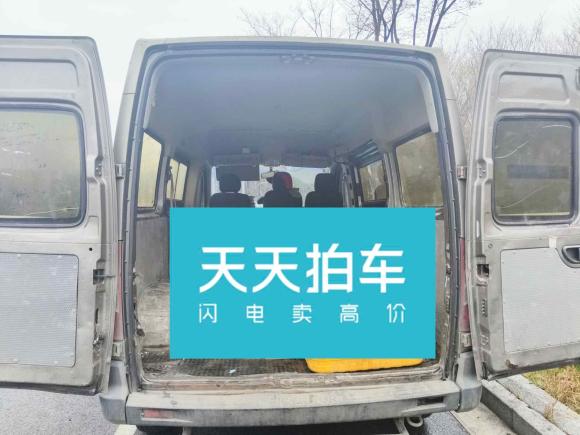 [南京·苏B] 二手上汽大通MAXUS新途V802014款 2.5T 傲运通短轴中顶