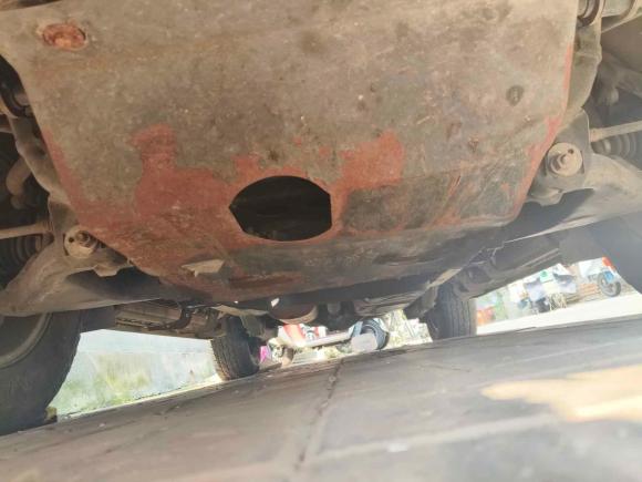 [济南·鲁A] 二手江铃驭胜S3502016款 2.0T 自动四驱汽油超豪华版5座