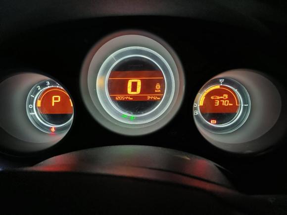 [深圳·粤B] 二手雪铁龙雪铁龙C4L2015款 1.8L 自动豪华版