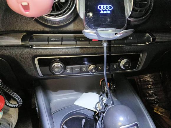 [西安·陕A] 二手奥迪奥迪A32014款 Limousine 35 TFSI 自动舒适型