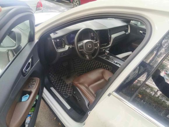 [上海·沪E] 二手沃尔沃沃尔沃XC602021款 T5 四驱智逸豪华版