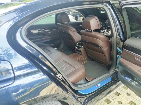 [成都·川A] 二手宝马宝马7系2018款 730Li 领先型 M运动套装