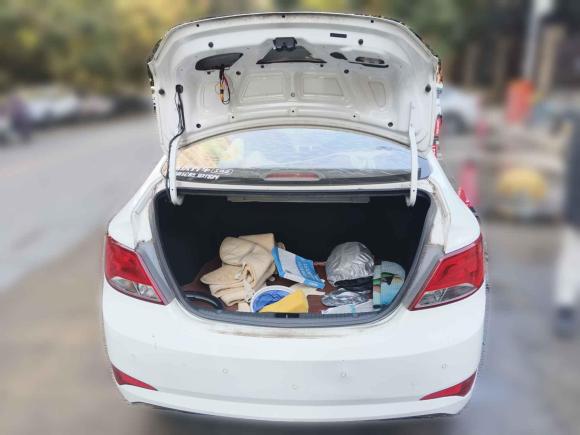 [武汉·鄂A] 二手现代瑞纳2014款 1.4L 手动智能型GLS