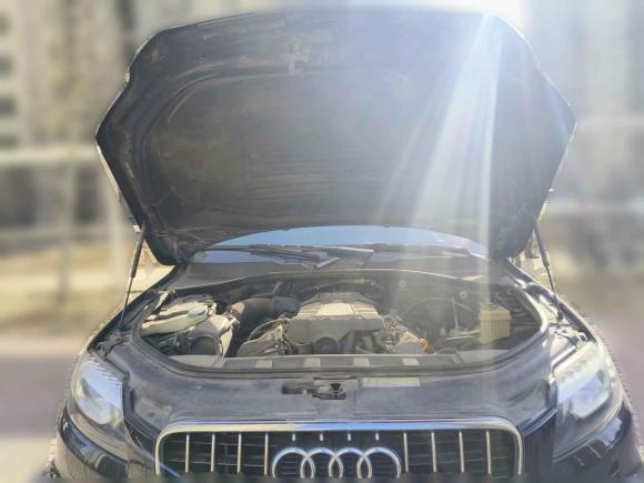 [济南·鲁A] 二手奥迪奥迪Q72015款 35 TFSI 运动型