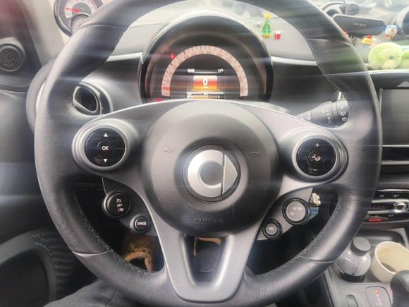 [上海·沪B] 二手smartsmart fortwo2016款 0.9T 66千瓦硬顶先锋版