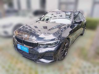宝马宝马3系2020款 330i M运动曜夜套装