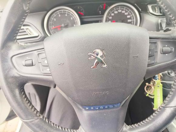 [武汉·鄂W] 二手标致标致4082014款 1.8L 自动豪华版