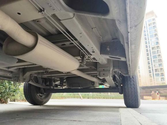 [宁波·浙B] 二手大通新途V802015款 2.5T AMT傲运通版短轴中顶