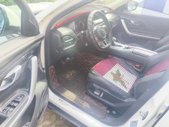 [济南·鲁A] 二手众泰众泰T5002018款 1.5T 自动尊享型