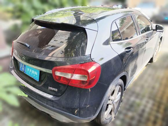 [上海·沪A] 二手奔驰奔驰GLA2016款 GLA 200 动感型