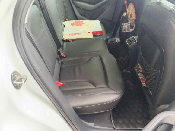 [上海·沪C] 二手奥迪奥迪Q32015款 35 TFSI 舒适型