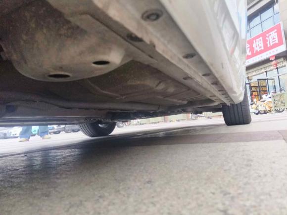 [南京·苏A] 二手荣威荣威3602017款 1.5L 自动豪华版