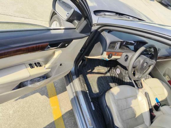 [上海·沪C] 二手大众朗逸2013款 1.4TSI DSG舒适版