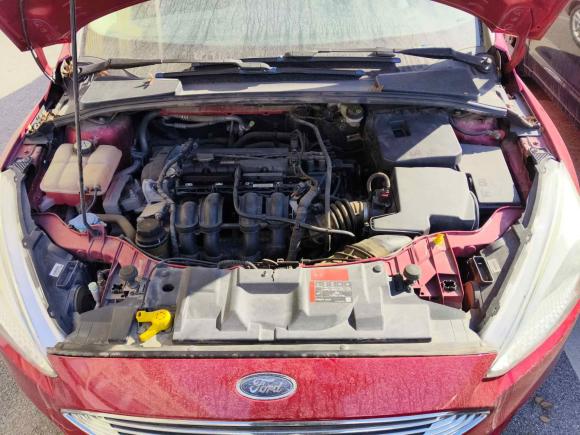 [青岛·鲁B] 二手福特福克斯2015款 三厢 1.6L 自动风尚型