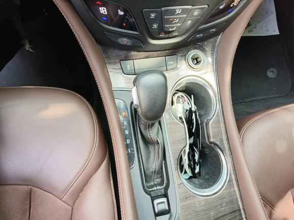 [广州·粤A] 二手别克昂科威Plus2017款 28T 四驱精英型