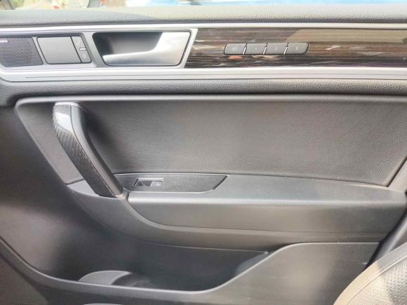[上海·沪F] 二手大众途锐2017款 3.0TSI 驭岳型