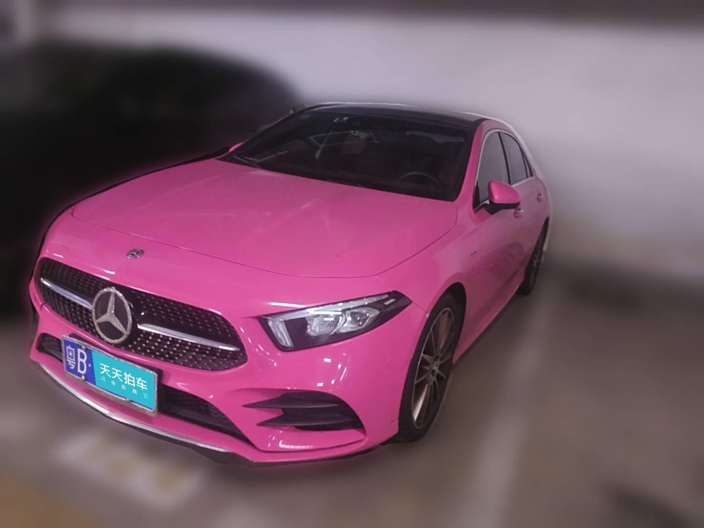 [深圳·粤B] 奔驰奔驰A级2019款 A 200 L 运动轿车先行特别版