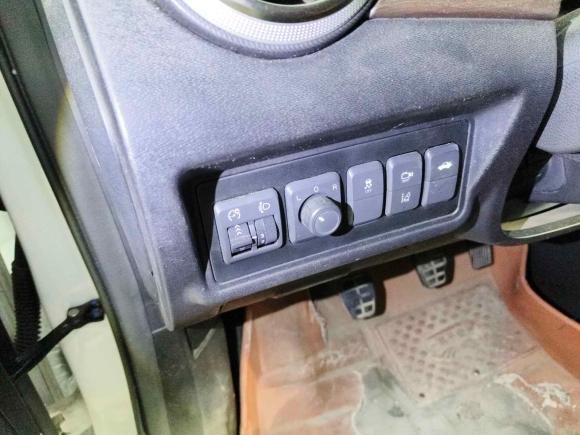 [无锡·苏B] 二手北京汽车绅宝D502019款 1.5L 手动尊贵版 国VI